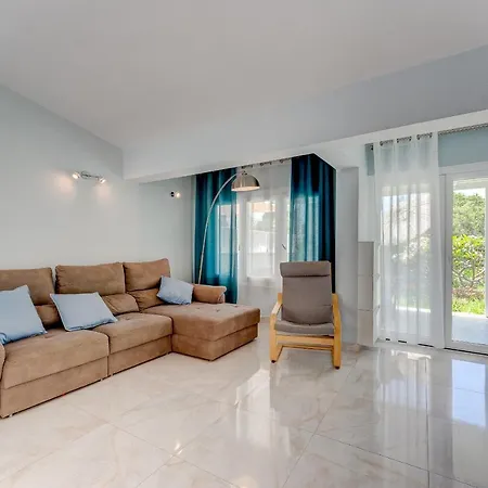 Beautiful In Island Village Appartement